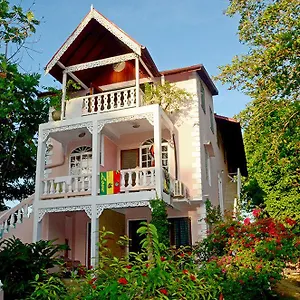4* Hotel Firefly
